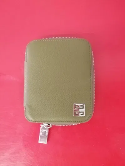 Givenchy Logo Wallet In Brown
