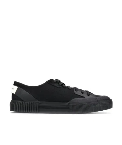 Givenchy Low-cut Casual Sneakers In Black