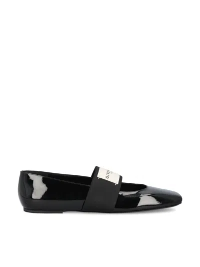 Givenchy Low Shoes In Black
