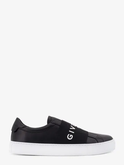 GIVENCHY LOW-TOP LEATHER SNEAKERS