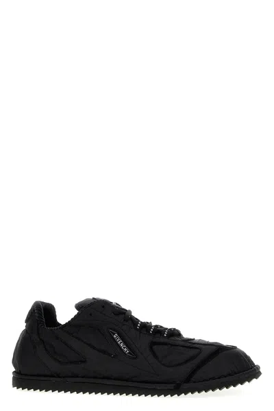GIVENCHY GIVENCHY MEN 'FLAT' SNEAKERS