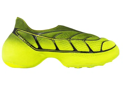 Pre-owned Givenchy Men's  Tk360+ Gradient Sneakers In Yellow/black