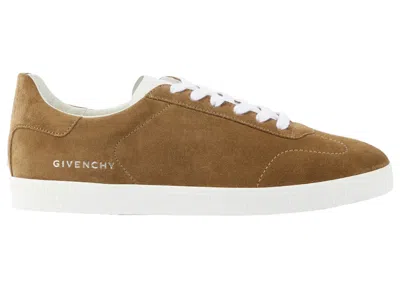 Pre-owned Givenchy Men's  Town Sneakers In Light Brown