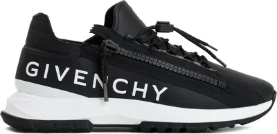 Givenchy Men's Spectre Zip Runners Sneaker In Blackwhite