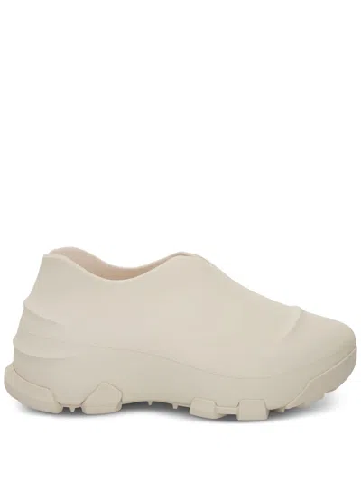 GIVENCHY MONUMENTAL MALLOW SNEAKERS