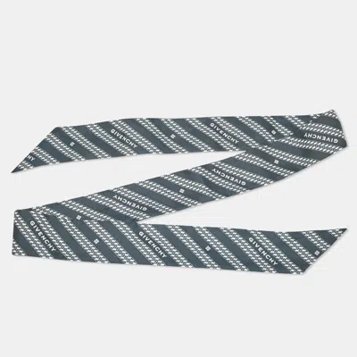 Pre-owned Givenchy Navy Blue Logo Chain Print Silk Bandeau Scarf