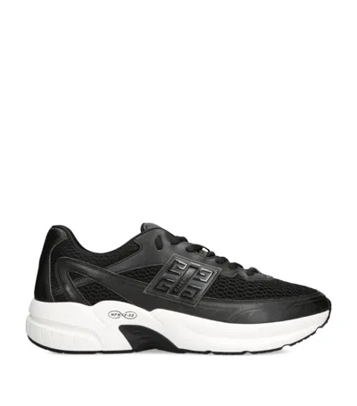 Givenchy Nfnty-52 Low Top Runners Sneakers Men In Black