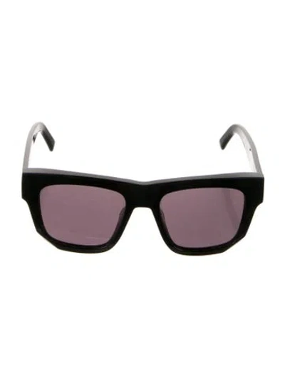 Pre-owned Givenchy Oversize Tinted Sunglasses In Black