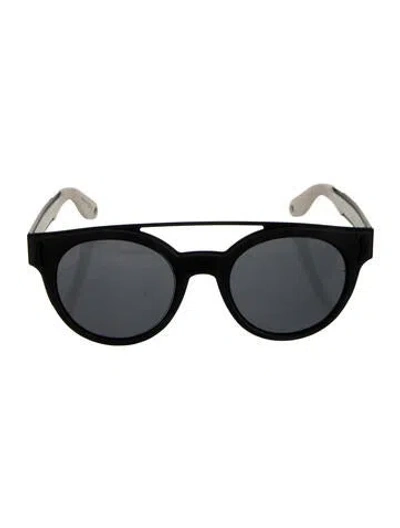 Pre-owned Givenchy Oversize Tinted Sunglasses In Black/white