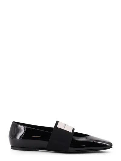 Givenchy Patent Leather Ballerinas With Maxi Logo Label In Black