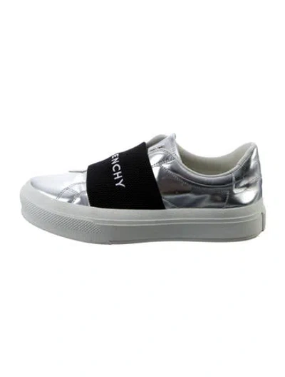 Pre-owned Givenchy Patent Leather Colorblock Pattern Sneakers In Silver