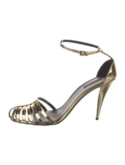 Pre-owned Givenchy Patent Leather D'orsay Pumps