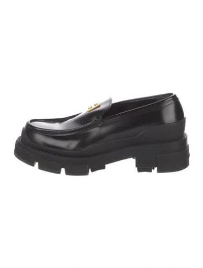 Pre-owned Givenchy Patent Leather Pumps In Black