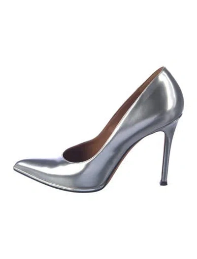 Pre-owned Givenchy Patent Leather Pumps In Metallic/silver