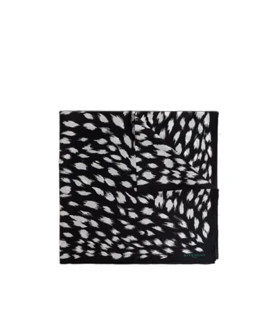 Givenchy Pattern Detailed Scarf In Black