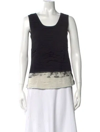 Pre-owned Givenchy Patterned Scoop Neck Top In Black