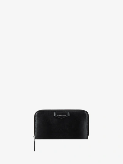 Givenchy Portefeuille Zippé Antigona En Cuir Box In Black