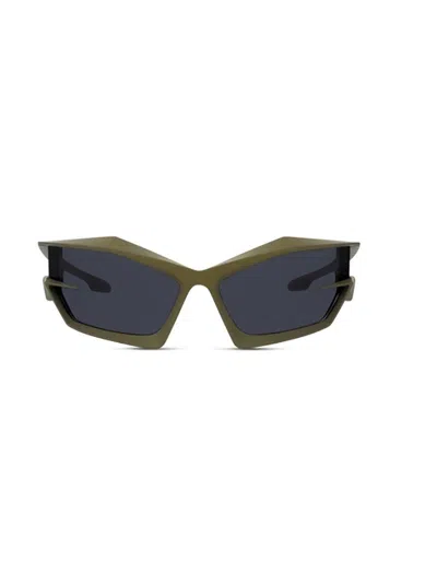 Givenchy Eyewear Rectangle Frame Sunglasses In 97a