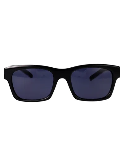 Givenchy Rectangular Sunglasses Gv40146 U 01 V In Multi