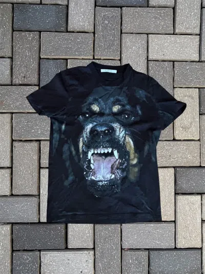 Pre-owned Givenchy Rottweiler Tee In Black