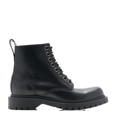 Givenchy Round Toe Ankle Boots In Black