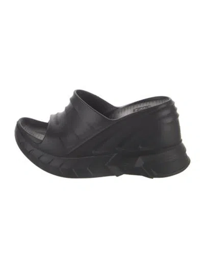 Pre-owned Givenchy Rubber Sandals In Black