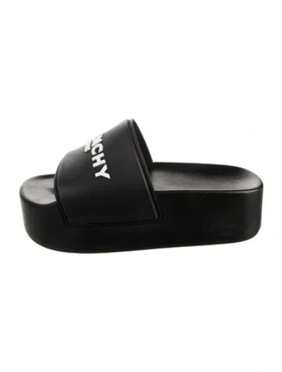 Pre-owned Givenchy Rubber Slides In Black