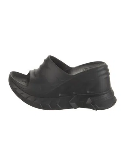Pre-owned Givenchy Rubber Slides In Black