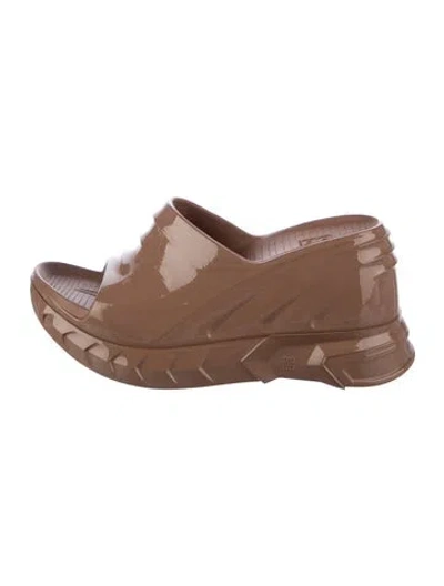 Pre-owned Givenchy Rubber Slides In Brown