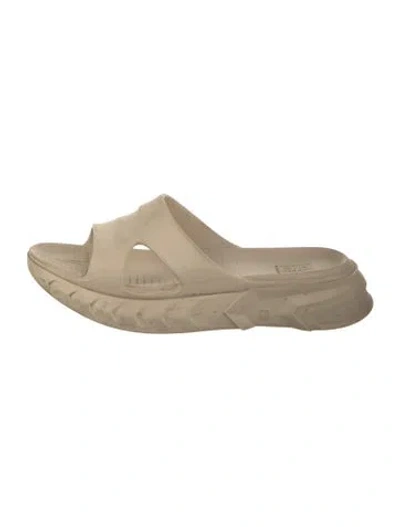 Pre-owned Givenchy Rubber Slides In Neutral