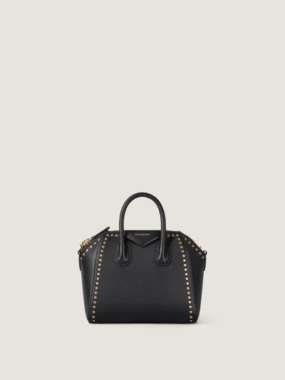 Givenchy Sac Antigona Mini En Cuir Box À Détail Clouté In Black