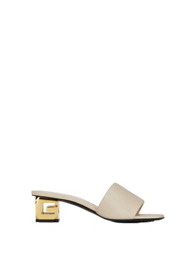 Givenchy Chic Cube Flat Sandals 45mm In Natural Beige