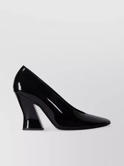 Givenchy Sculpted Heel Round Toe Pump In Black