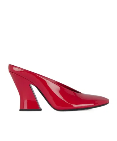 GIVENCHY SCULPTED HEELED MULES IN PATENT LEATHER