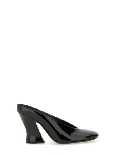 GIVENCHY GIVENCHY "SCULPTED" LEATHER PUMPS