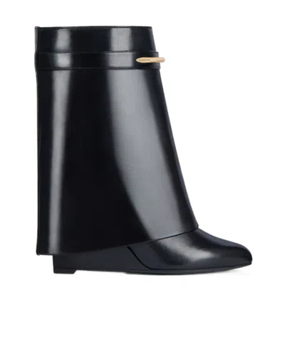 Givenchy Shark Ankle Boots In Leather In Black