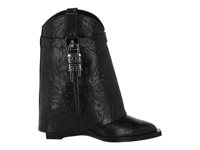 Pre-owned Givenchy Shark Lock Cowboy Ankle Boots (women's) Sneakers In Black