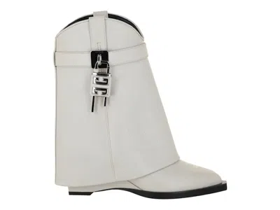 Pre-owned Givenchy Shark Lock Cowboy Ankle Boots (women's) Sneakers In Ivory In White