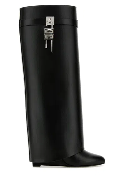 GIVENCHY GIVENCHY BLACK LEATHER SHARK LOCK BOOTS