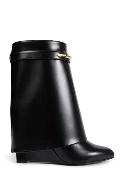 GIVENCHY SHARK PINCH LEATHER ANKLE BOOTS