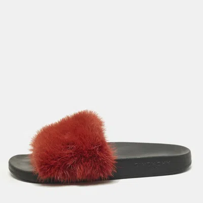 Pre-owned Givenchy Size 39 Red Mink Fur Flat Slides