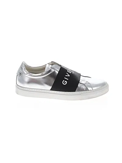 Pre-owned Givenchy Sneakers In Silver