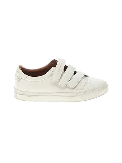 Pre-owned Givenchy Sneakers In White