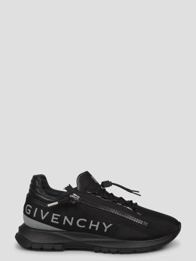 Givenchy Spectre Runner Low-top Sneakers In Black