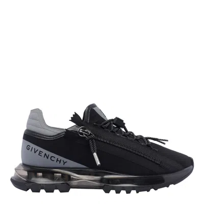 Givenchy Spectre Runner Sneakers In Black