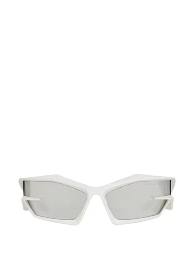 Givenchy Straight-arms Cat-eye Sunglasses In Metallic