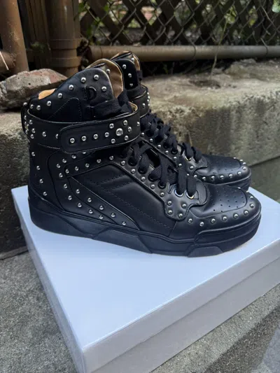 Pre-owned Givenchy Studded Tyson Sneakers 46 In Black
