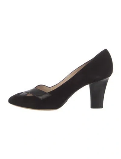 Pre-owned Givenchy Suede Pumps In Black
