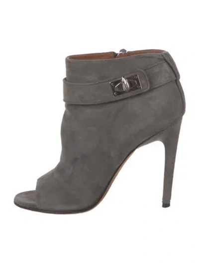 Pre-owned Givenchy Suede Pumps In Gray