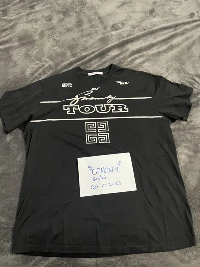 Pre-owned Givenchy T-shirt In Black